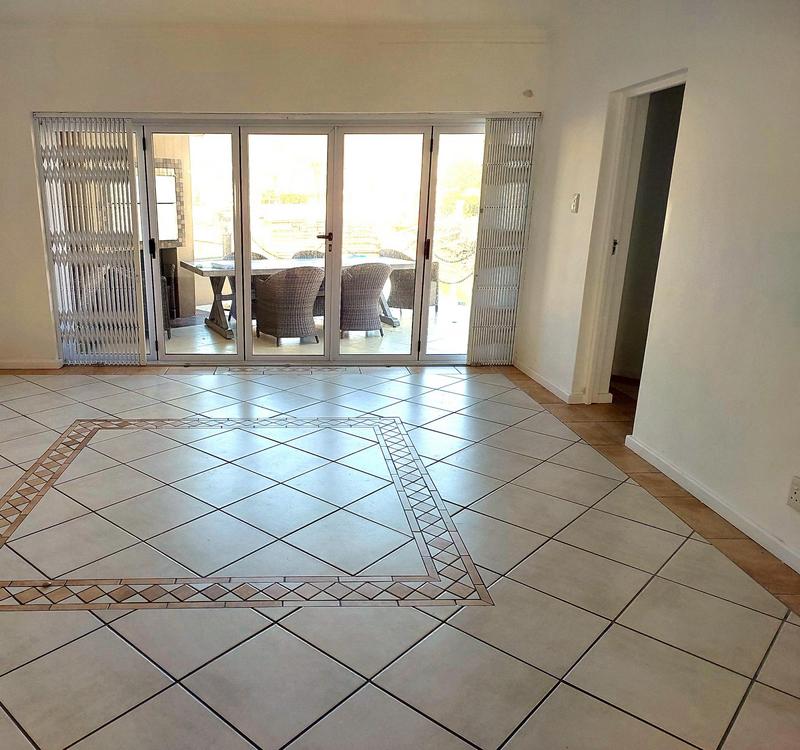 3 Bedroom Property for Sale in Harbour Island Western Cape